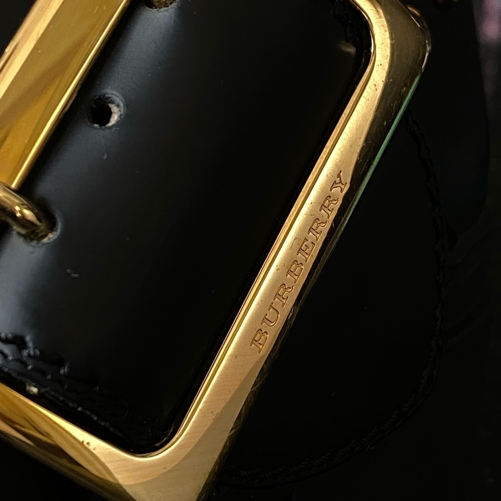 Burberry - Picture 3 of 5